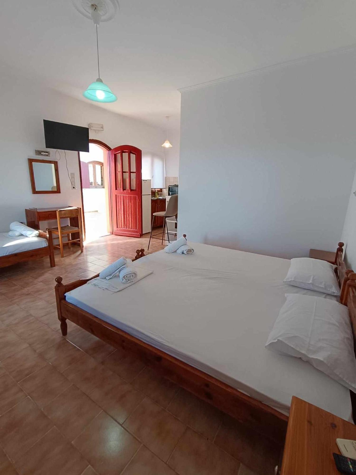 Nisaki Chios Apartments * Agia Ermioni